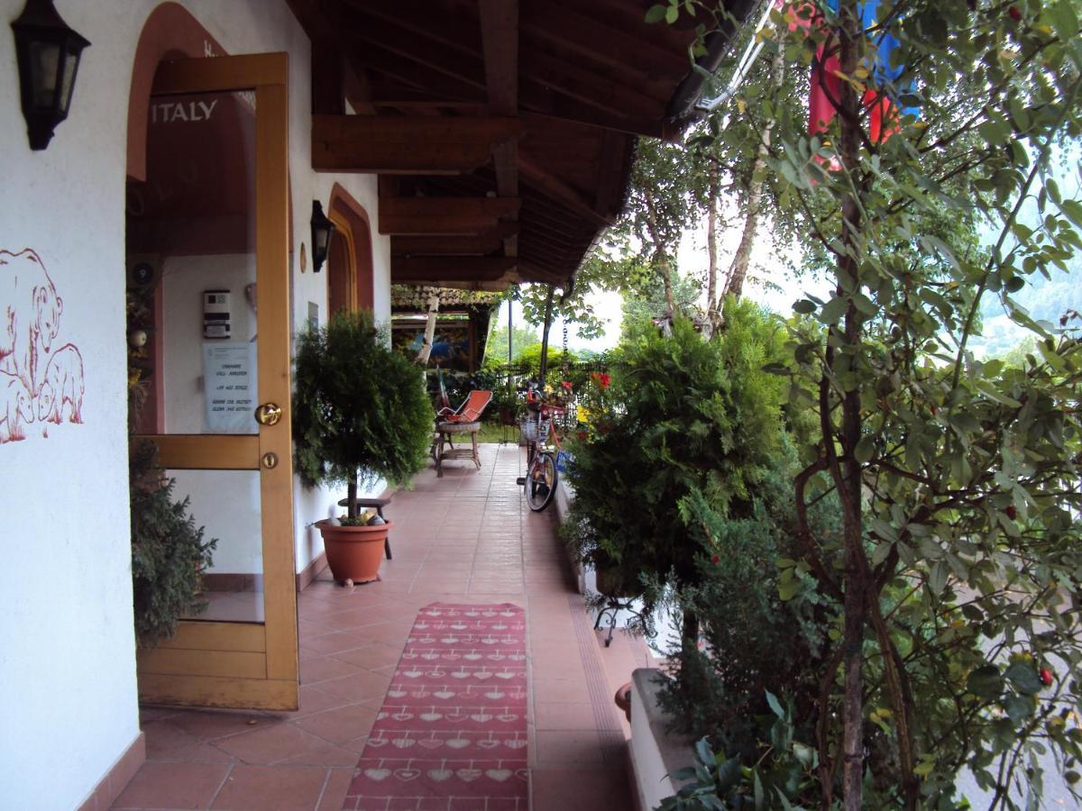 Hotel La Locanda Pinzolo Exterior photo